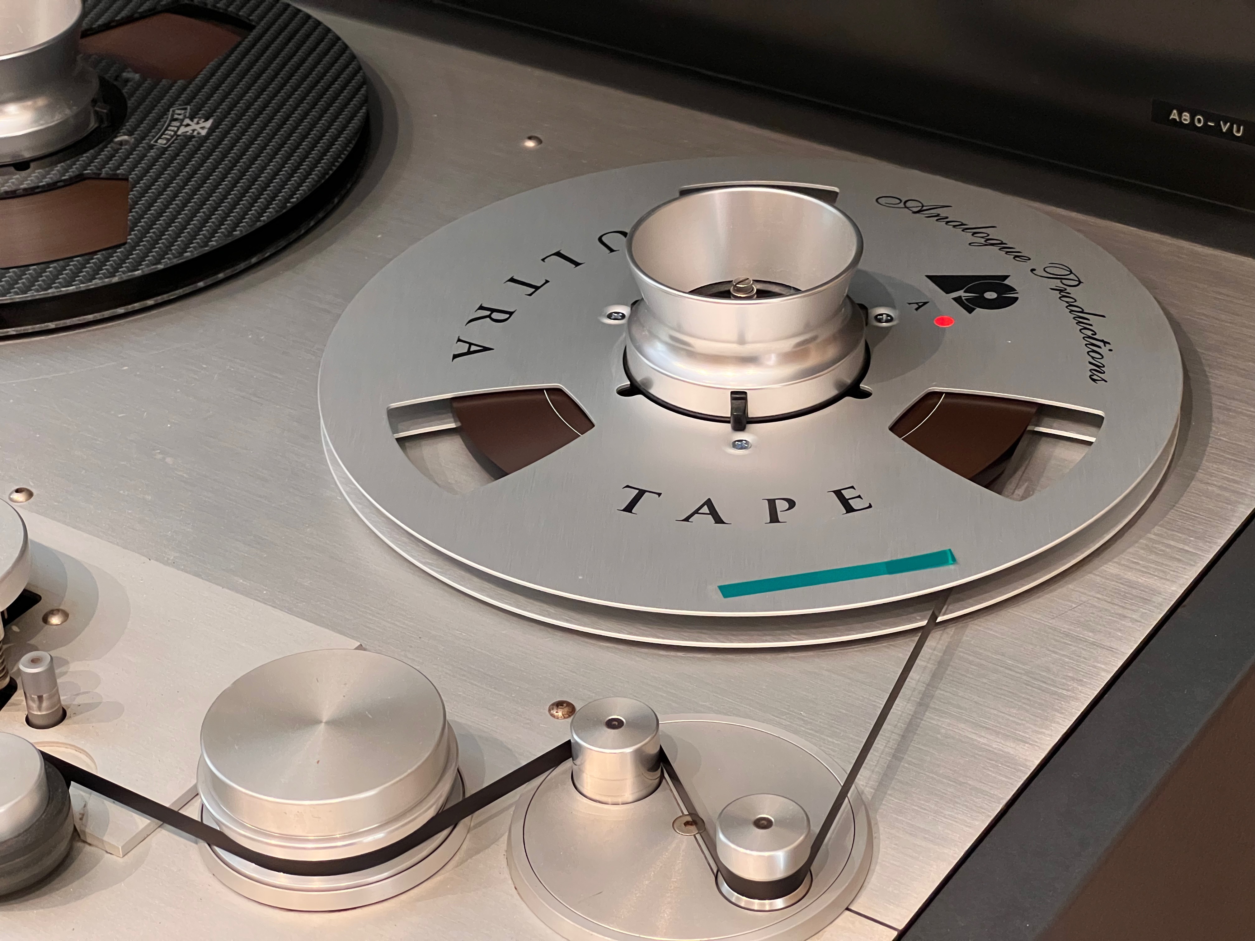 Metaxas & Sins unveil new reel-to-reel tape machine – The Vinyl